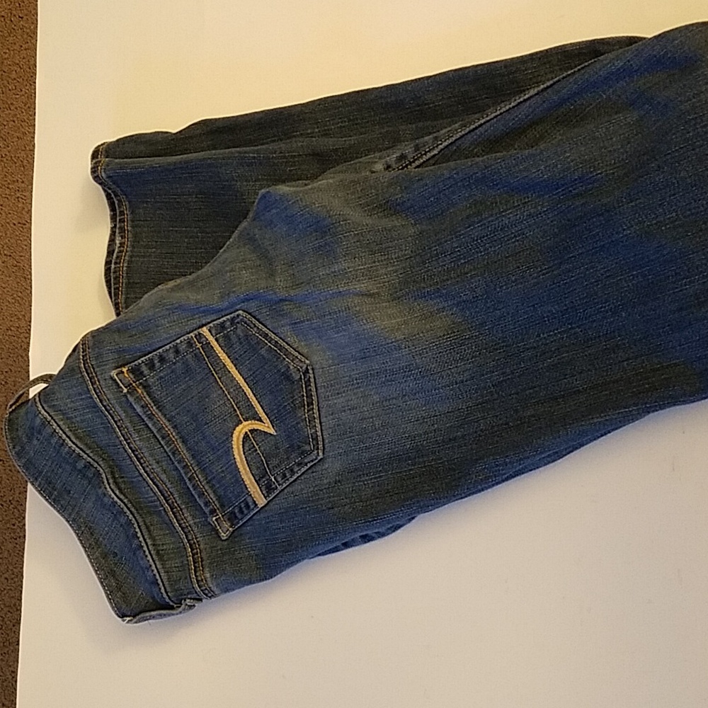 Women's AE Jeans.